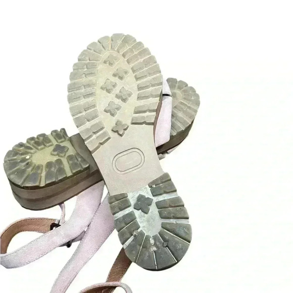 Free People women’s Essex Platform Sandal Blossom
Pink wrap around ankle sz 37 - Picture 6 of 10